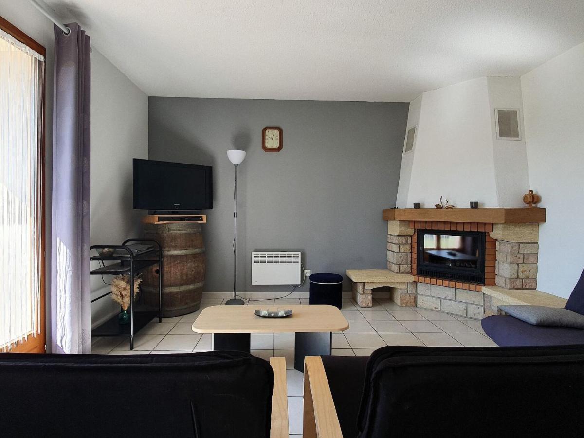 Pretty Villa With Above Ground Pool Saint-Genies-de-Fontedit Extérieur photo